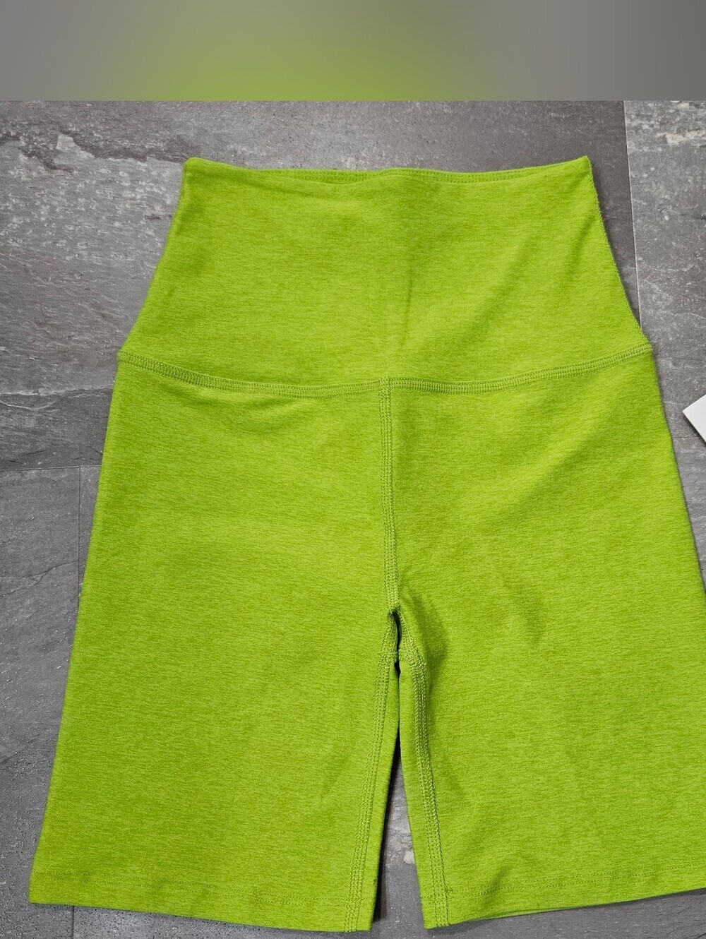 NWT Beyond Yoga Spacedye Keep Pace 7" Short. Lime Green. Size XS.